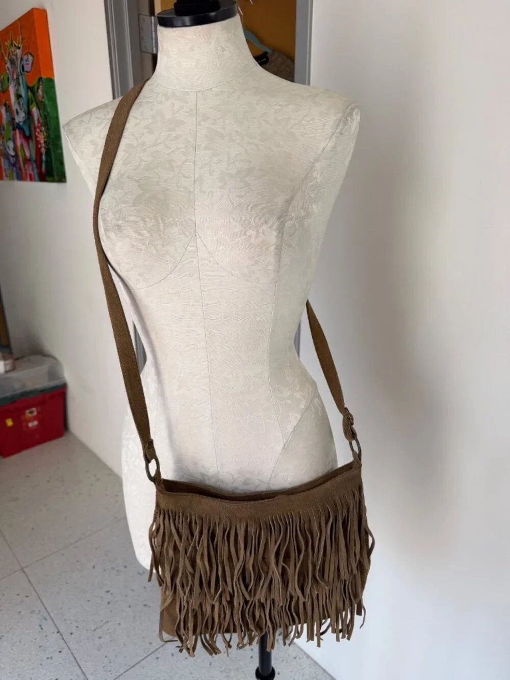 Suede Fringe Womens Crossbody Zipper Hobo-style Adjustable Bag Tan Boho Western